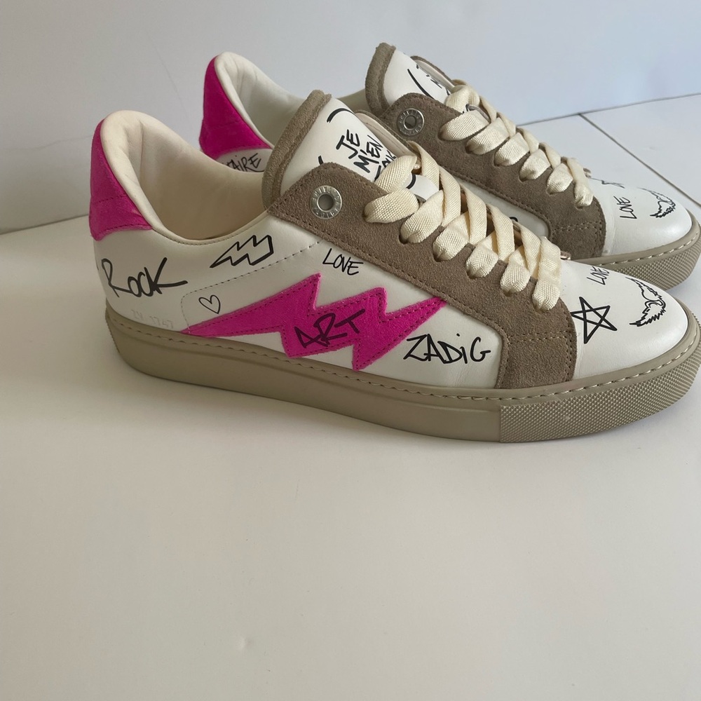 White and Pink Graphic Sneakers - Picture 2 of 8